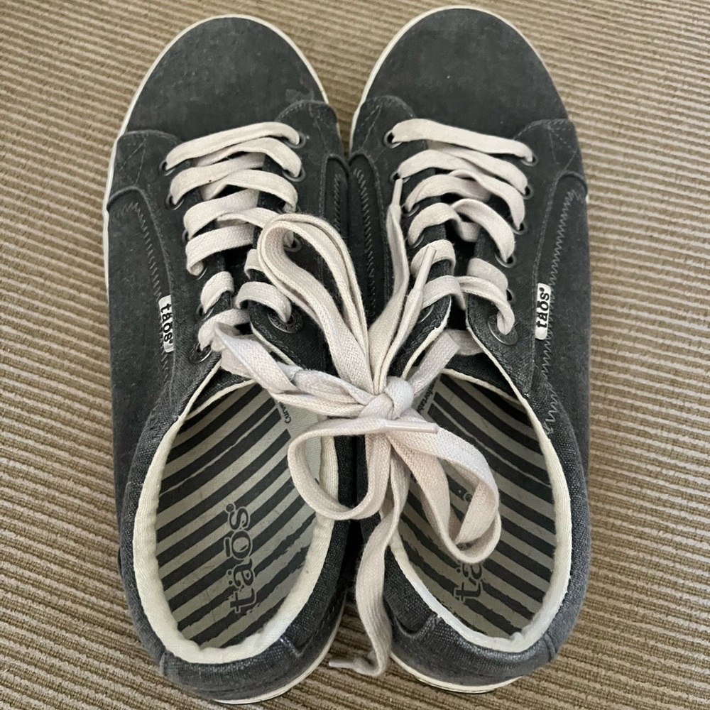 Taos gray sneakers - 9.5W - Picture 5 of 7